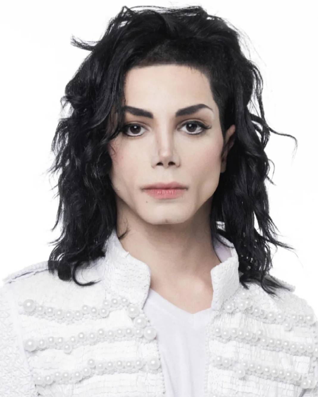 Michael Jackson'a benzemek için 40 bin dolar harcadı! Bakın neye benzedi... 10